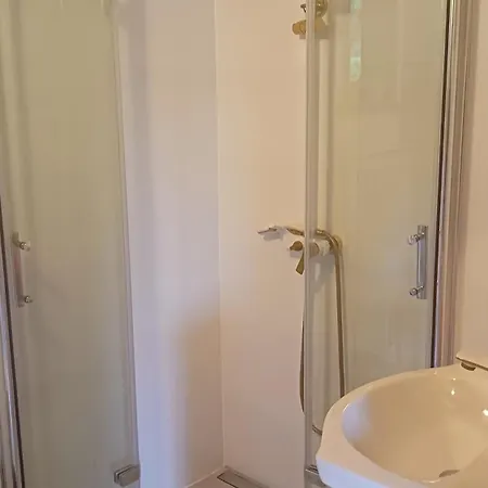 Letniskowe Oaza 롯지 비치에